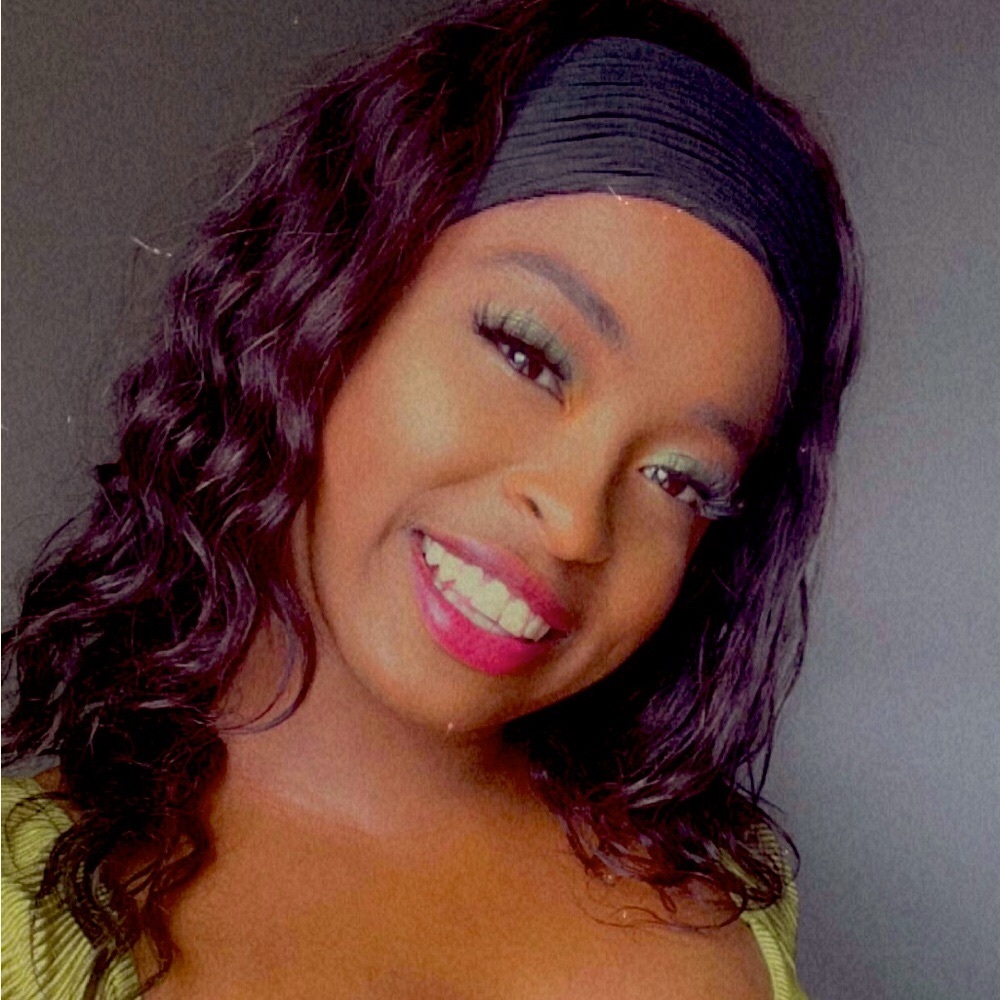 Meet your Posher, Awnjenae
